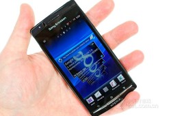 8.7mm单薄机身 SE Xperia Arc LT15i评测手机拍照像素排名「8.7mm单薄机身 SE Xperia Arc LT15i评测」